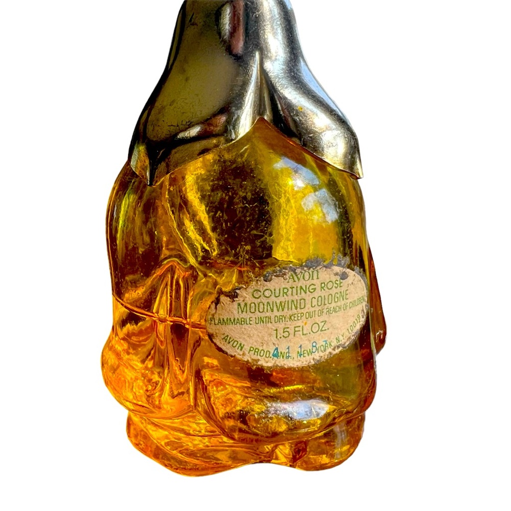 Avon Courting Rose Bottle Moonwind 1974 - Picture 2 of 10